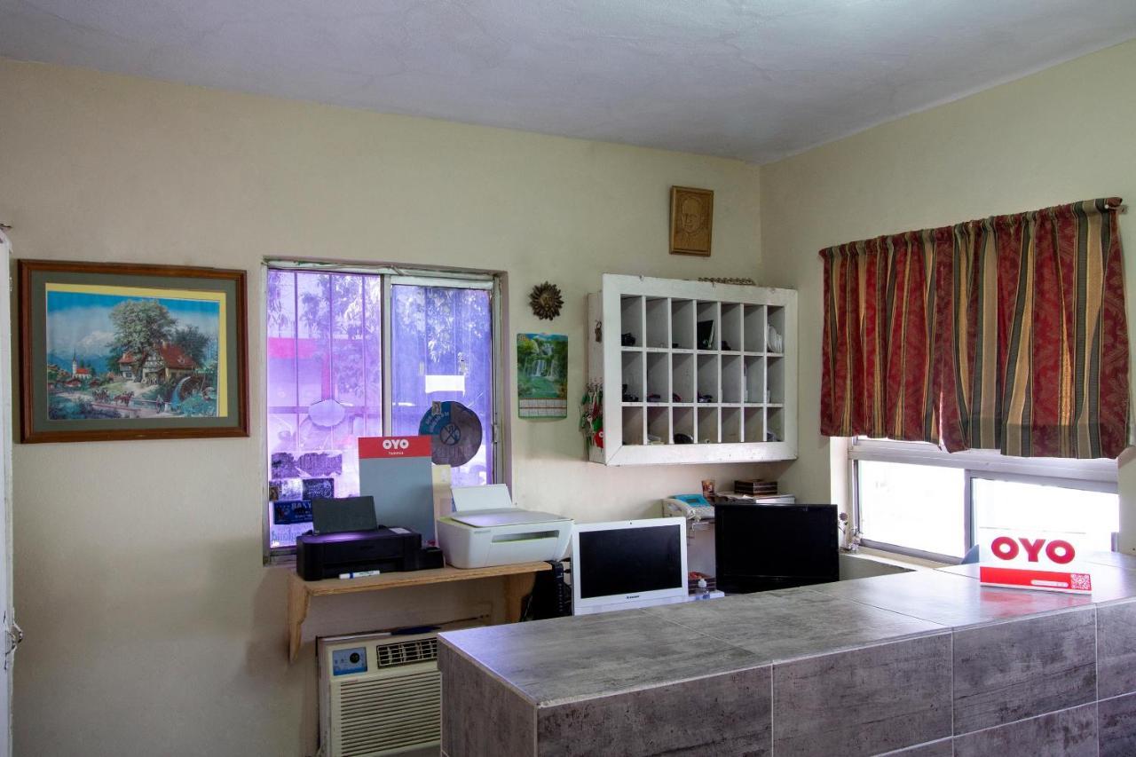 Oyo Casa De Huespedes San Jose Hotel Гуаймас Екстериор снимка