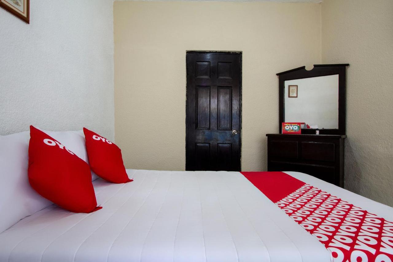 Oyo Casa De Huespedes San Jose Hotel Гуаймас Екстериор снимка