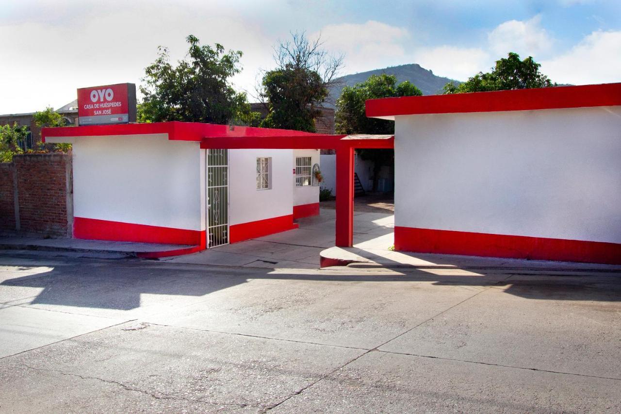 Oyo Casa De Huespedes San Jose Hotel Гуаймас Екстериор снимка