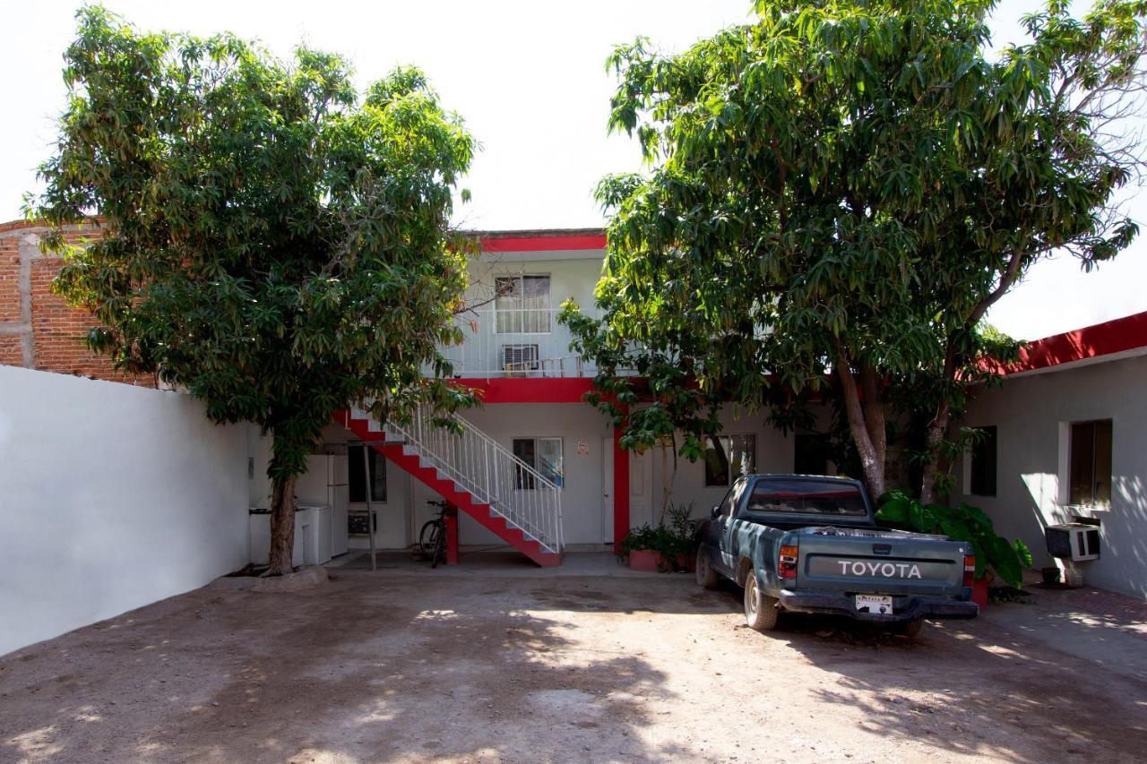 Oyo Casa De Huespedes San Jose Hotel Гуаймас Екстериор снимка
