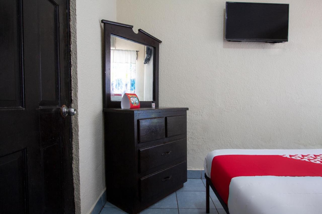 Oyo Casa De Huespedes San Jose Hotel Гуаймас Екстериор снимка